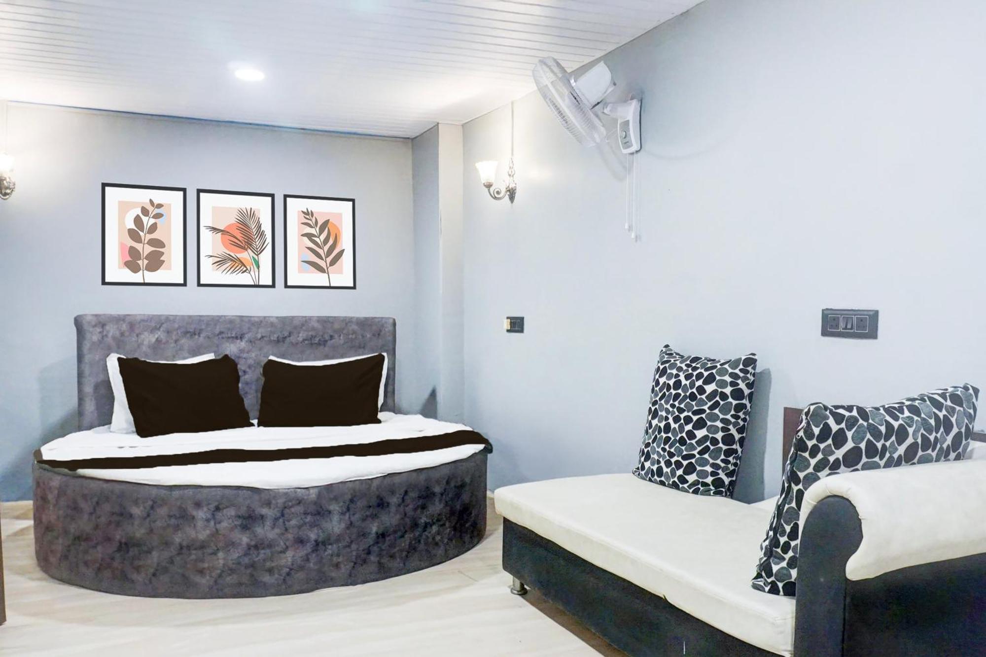 O The Highstreet Hometel Hotel 3*