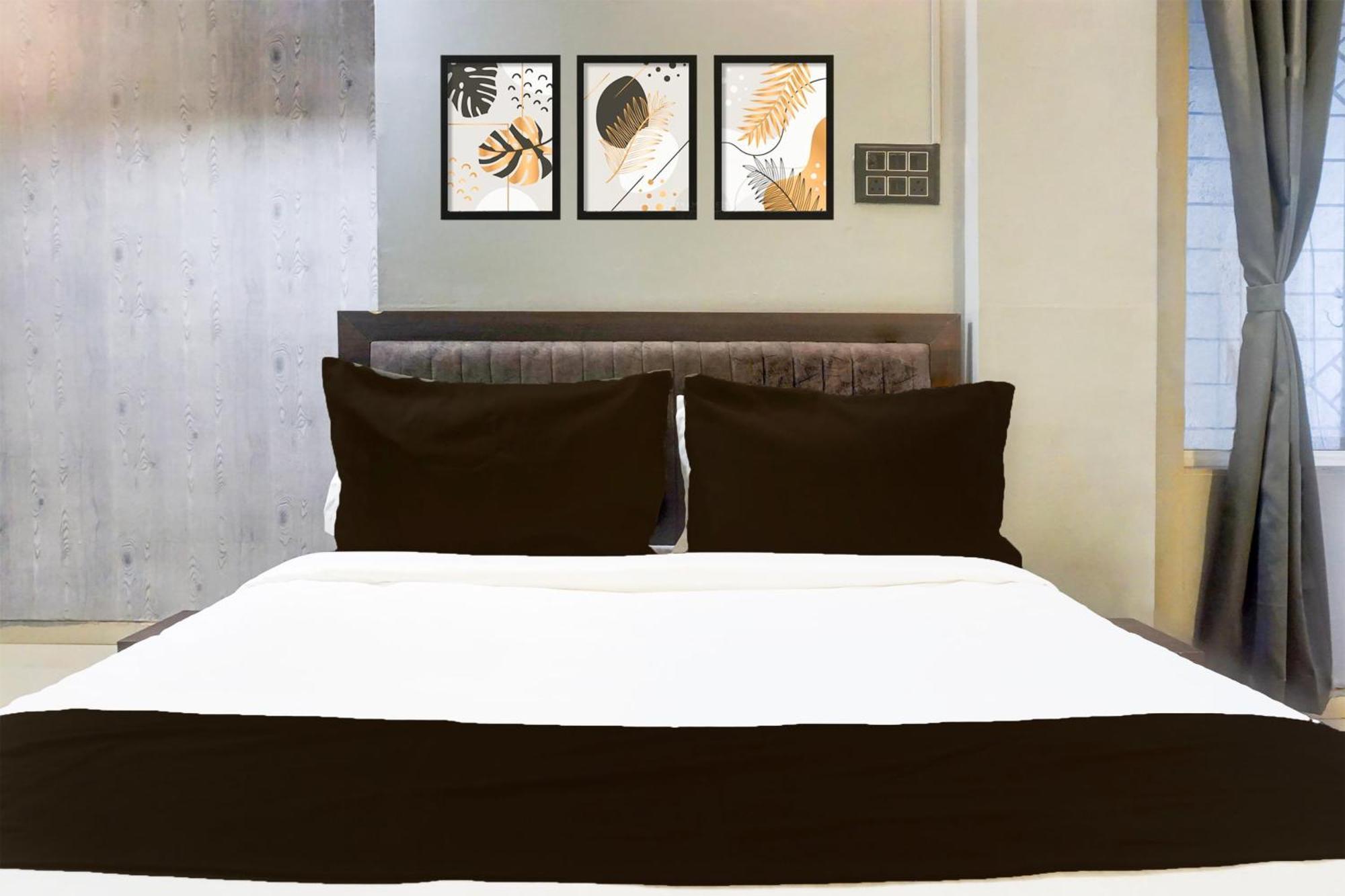 Hotel O The Highstreet Hometel Pune